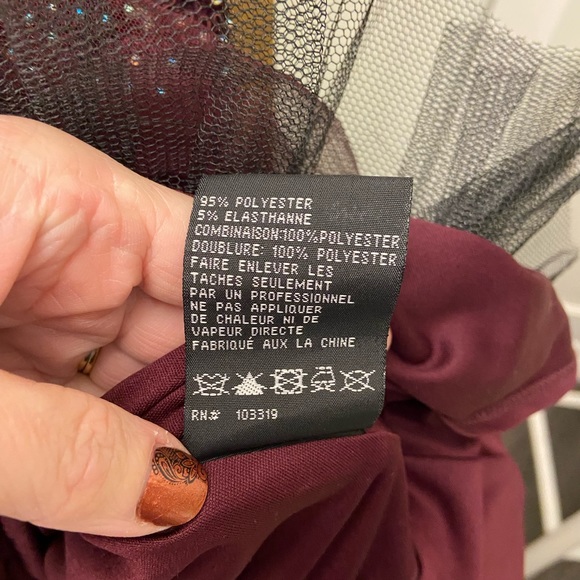 Short formal Juniors Size 5 “Blondie” dress, Wine color - Picture 7 of 12